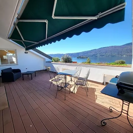 Apartment Attico Dei Castelli Verbania