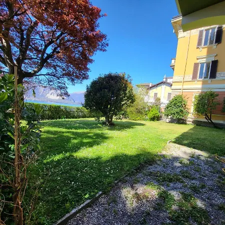 Apartment Attico Dei Castelli Verbania